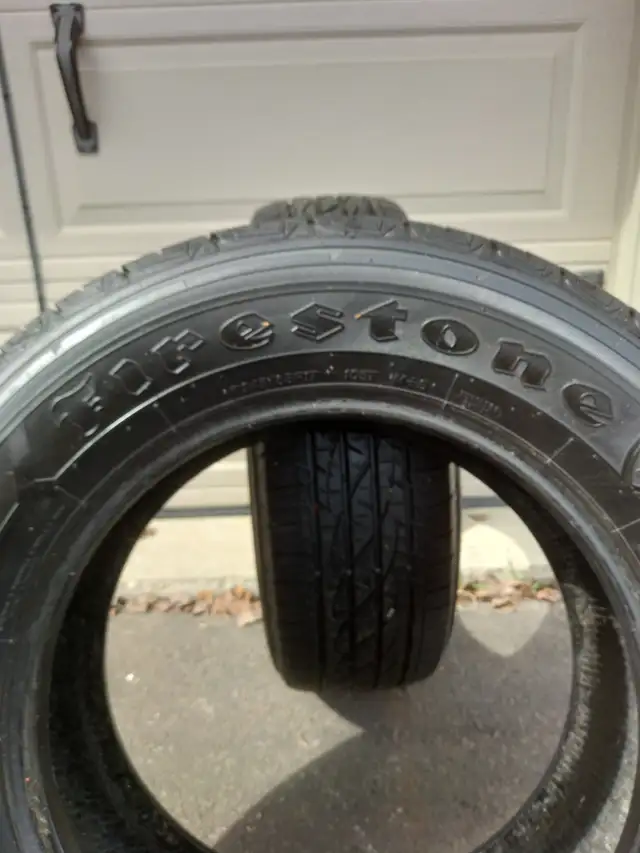 2 tires FIRESTONE 245/65/R17 all season. - Photo 2