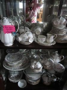 Royal Albert SILVER MAPLE fine bone china set for 4