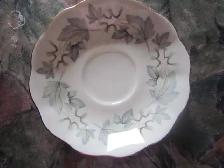 Royal Albert SILVER MAPLE fine bone china set for 4 - Photo 2