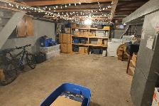 Spacious 3 Bedroom Townhouse in Transcona - Available May 1 - Photo 18