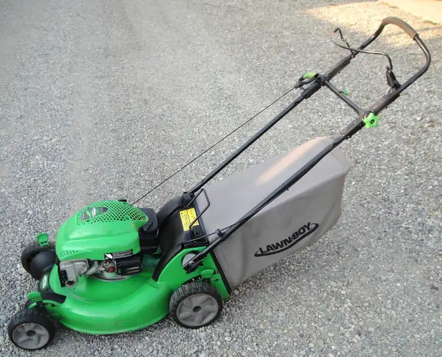 LAWNBOY REAR BAG LAWNMOWER