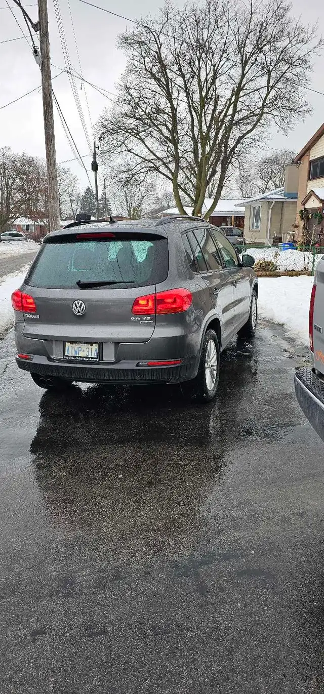 2012 VW Tiguan - Photo 4