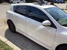 2011 Mazda 3 Hatchback - Photo 6