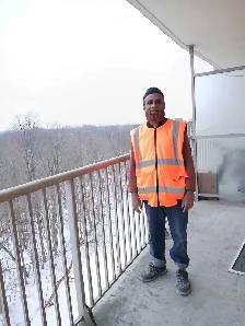 Hardworking General Labourer/Packager seeking immediate work - Photo 3