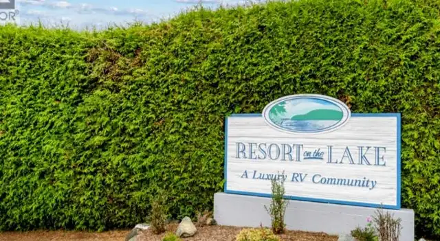 2011 Jayco 5th Wheel - Photo 2