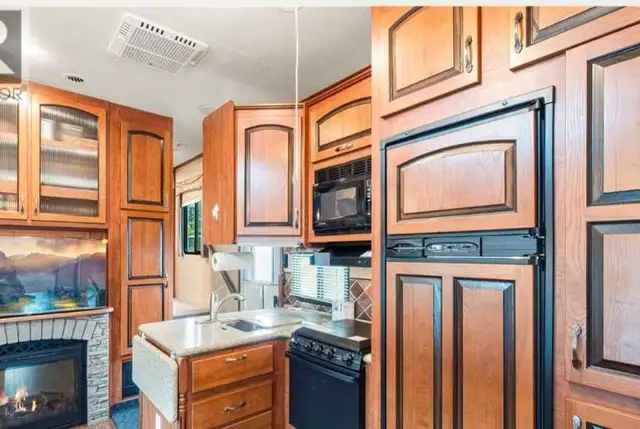 2011 Jayco 5th Wheel - Photo 5