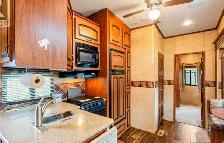 2011 Jayco 5th Wheel - Photo 7