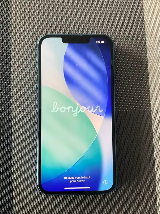 iPhone 13 128GB Bleu Impeccable