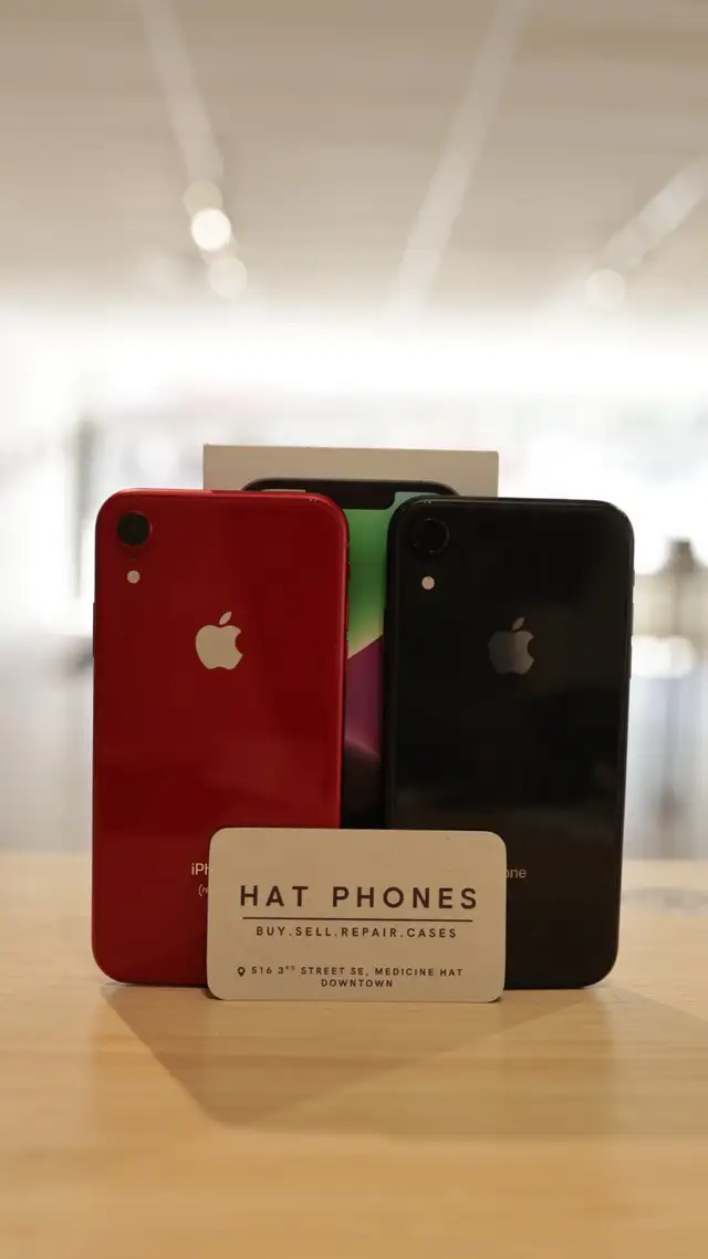iPhone XR - HAT PHONES