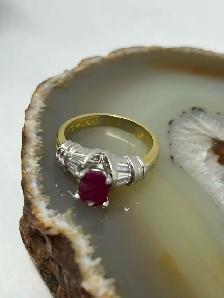Oval Facetted Ruby Diamond Ring - Photo 5