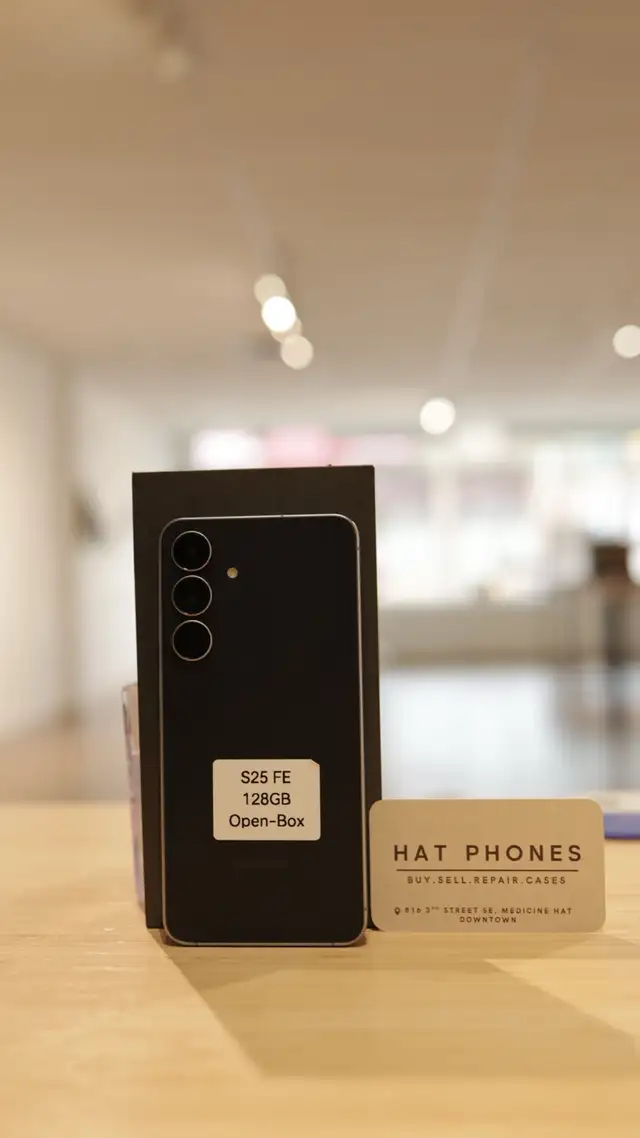 Samsung S25 Fe - HAT PHONES