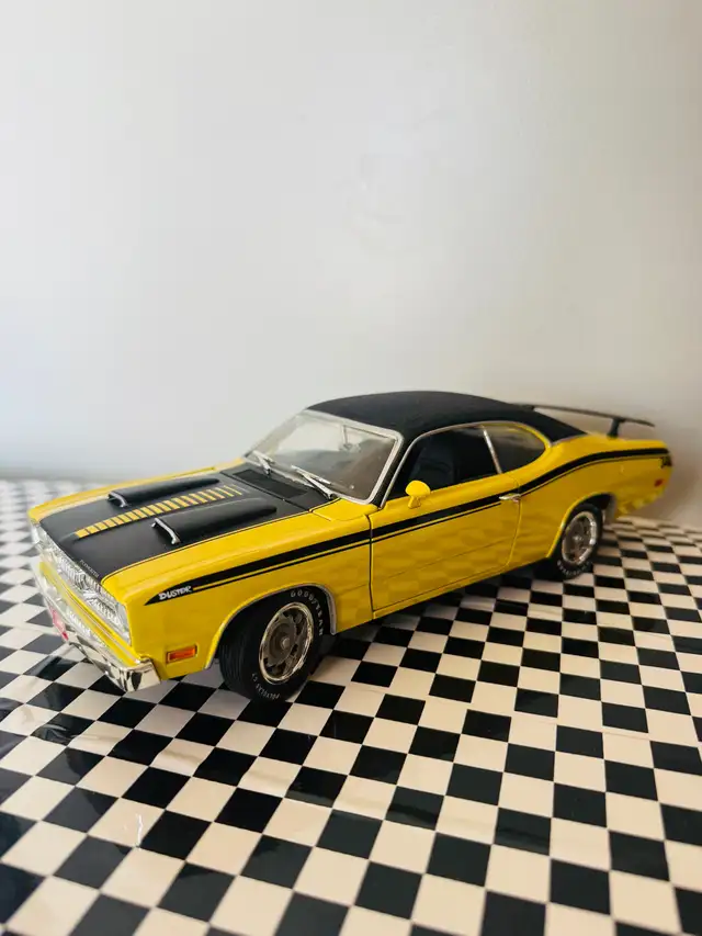 1:18 1971 Duster 340 - Over 1500 - 1:18 Scale Diecast Cars