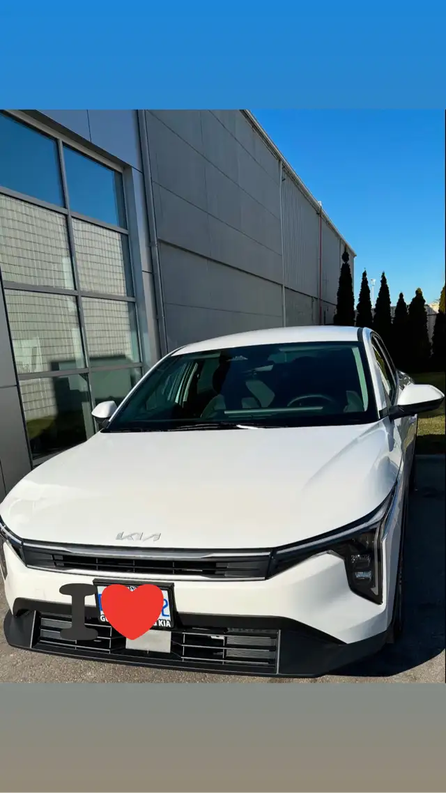 2025 Kia K4