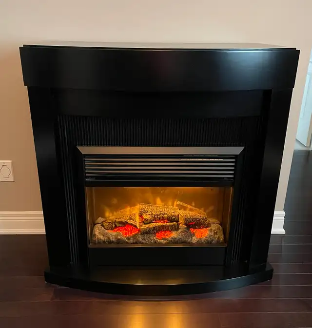 Dimplex Electric Fireplace – Modern Mantel – Like New - Photo 4