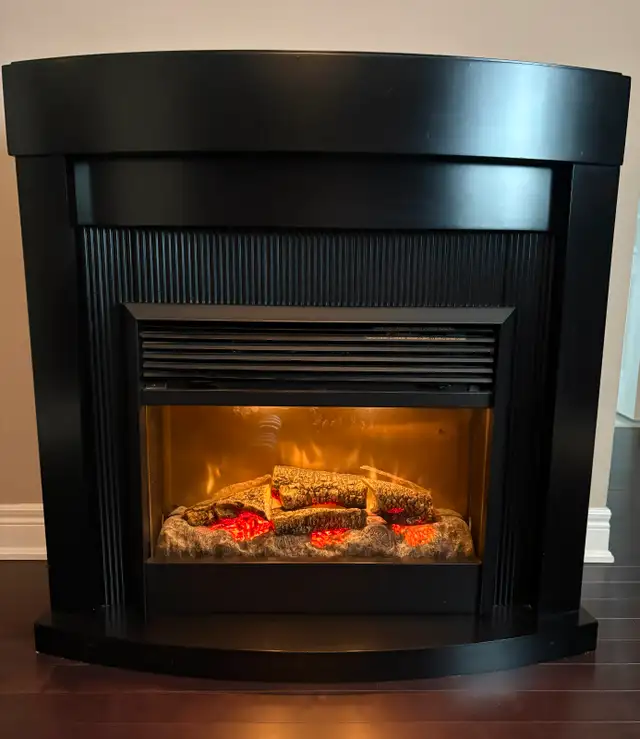 Dimplex Electric Fireplace – Modern Mantel – Like New - Photo 7