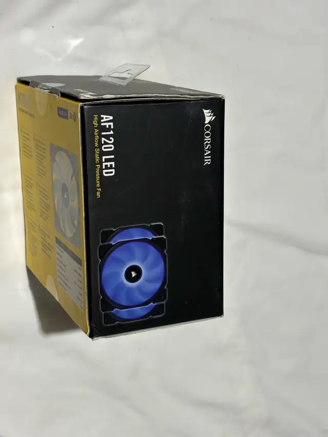 Corsair AF120 Blue LED 120mm Triple Pack PC Fans - Photo 3