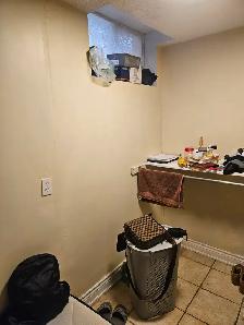 Private Bed Rooms for rent $700 / $750 (steeles and Hurontario) - Photo 5