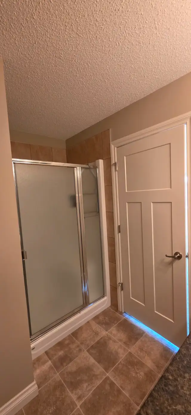 3 Bedroom Half Duplex for Rent in Spruce Grove, AB. - Photo 15