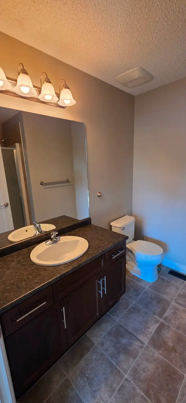 3 Bedroom Half Duplex for Rent in Spruce Grove, AB. - Photo 16