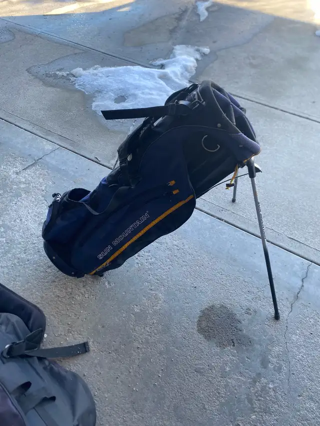 free golf bag with kids clubs - Photo 2
