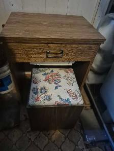 Singer 1872 Merritt Sewing Machine - Photo 4