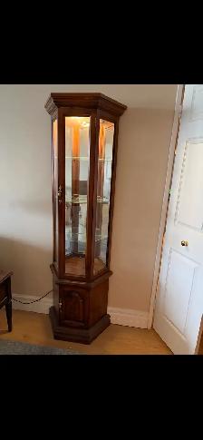 Free delivery used Wooden Corner Curio Cabinet - Photo 6