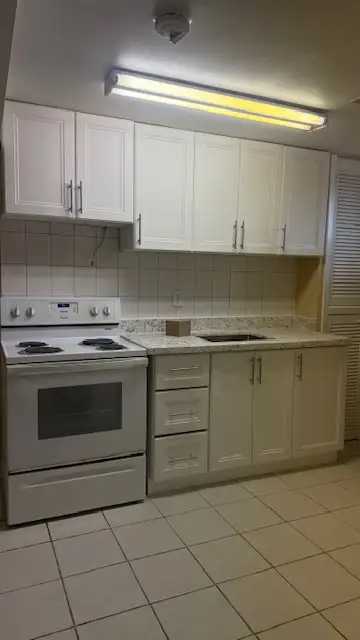 Available Immediately! All-Inclusive 2 Bedroom with 2 Parking - Photo 2