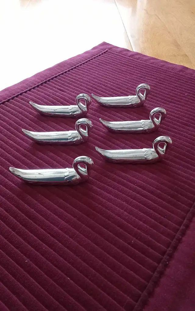 6 appuis/ supports vintage pour couteaux en forme de cygne