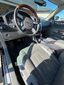 2005 Chrysler 300C - Photo 5