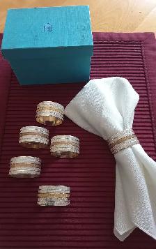 ensemble neuf de 6 anneaux de Birks serviettes de table