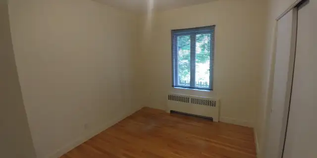 Voisin Cégep Garneau pour étudiante non fumeuse, 1er juillet, 60