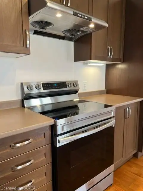 3 Bedroom, 3 Bathroom newer house available for Rent from 1 May - Photo 14