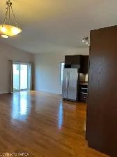 3 Bedroom, 3 Bathroom newer house available for Rent from 1 May - Photo 17