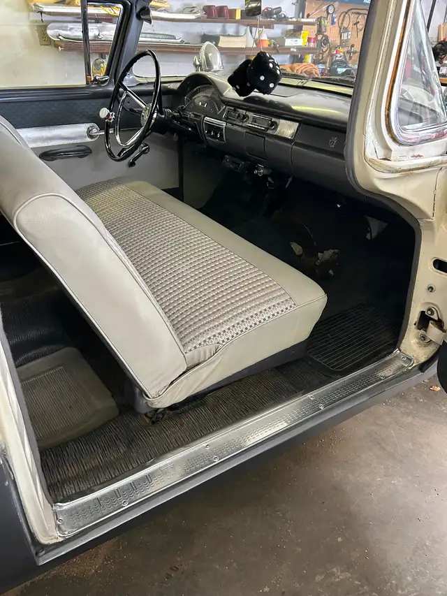 1957 Ford Custom 300 - Photo 6
