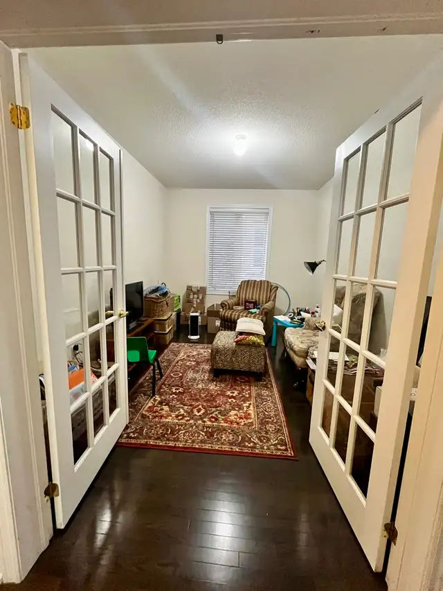 Upper level house for rent - Photo 6