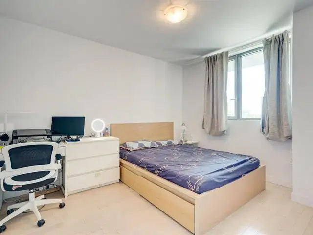 Beautiful condo near metro station Angrignon for May - Photo 4