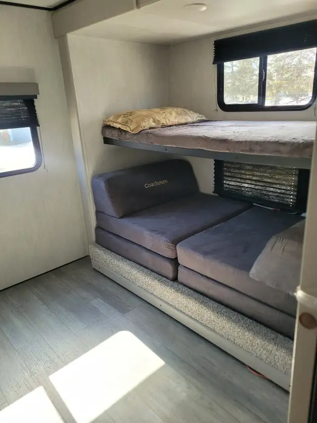 2025 Coachmen 300BHS (Private Sale) - Photo 5