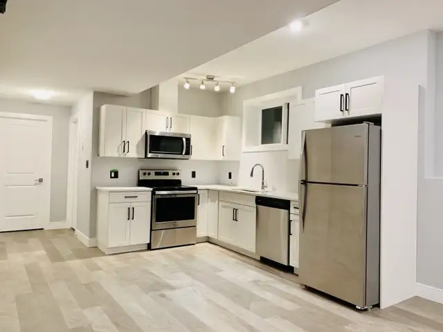 2 BEDROOM BASEMENT SUITE FOR RENT - Photo 3