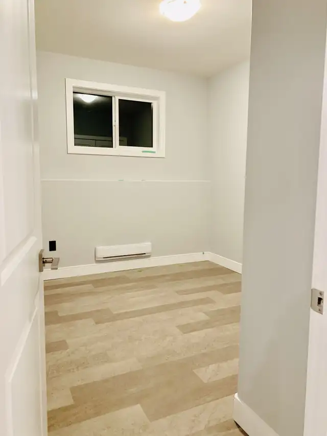 2 BEDROOM BASEMENT SUITE FOR RENT - Photo 6
