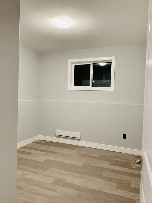 2 BEDROOM BASEMENT SUITE FOR RENT - Photo 7