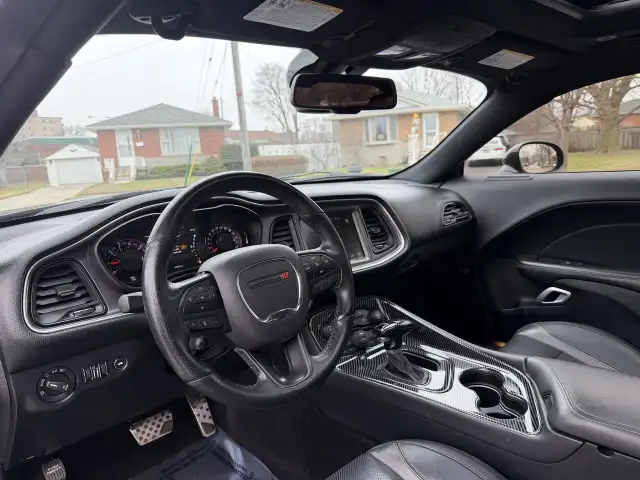 2017 Dodge Challenger 2dr Cpe SXT Plus - Photo 13