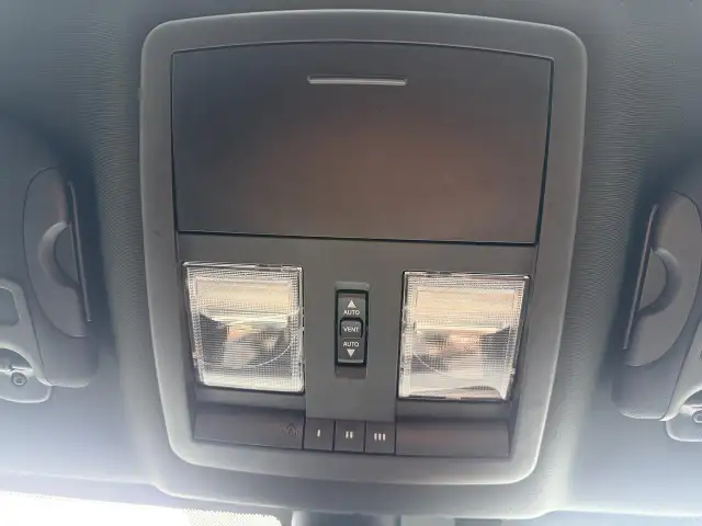 2017 Dodge Challenger 2dr Cpe SXT Plus - Photo 22