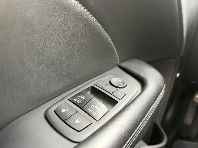 2017 Dodge Challenger 2dr Cpe SXT Plus - Photo 23