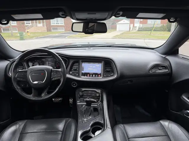 2017 Dodge Challenger 2dr Cpe SXT Plus - Photo 28