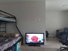 INTERNATIONAL STUDENTS WELCOME YONGE AND EGLINTON SHARED ROOM - Photo 2