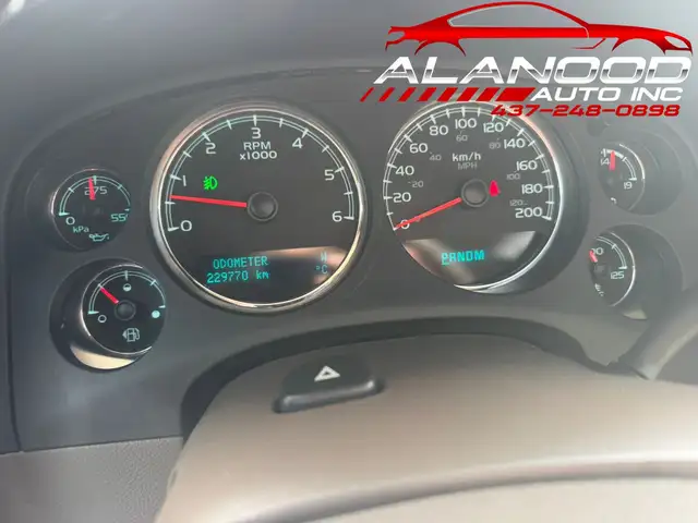 2012 Chevrolet Tahoe LTZ 4x4 Automatic (Certified) - Photo 17