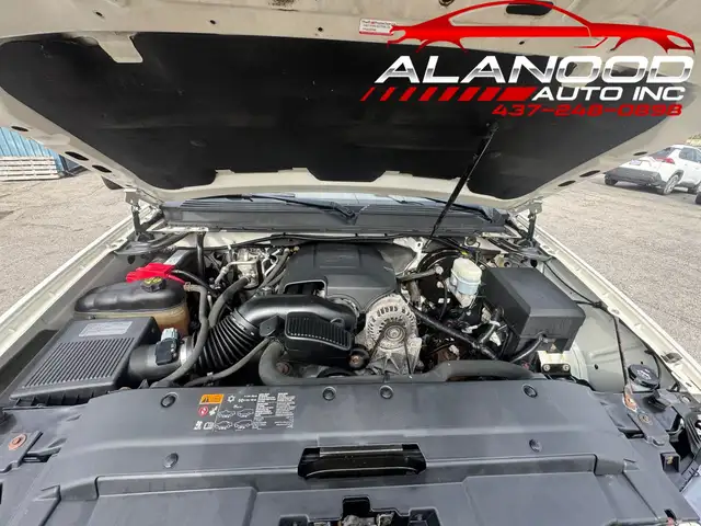 2012 Chevrolet Tahoe LTZ 4x4 Automatic (Certified) - Photo 18