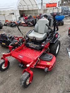 Toro Commercial 3000 series 52" zero turn mower - Photo 1