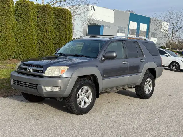 2003 TOYOTA 4RUNNER SR5 4X4 V8 AUTO A/C MOONROOF TOW HITCH LOCAL