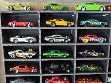 Hot Wheels  MOPAR Action Collection, 100 cars total - Photo 2